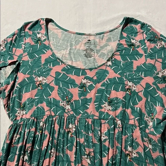 Torrid Moana tunic top features Pua and hei hei babydoll style Disney - Picture 5 of 6